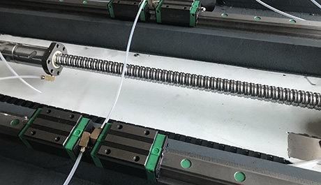 銑邊機去毛刺設備在保養(yǎng)維護時還要注意那些問題？